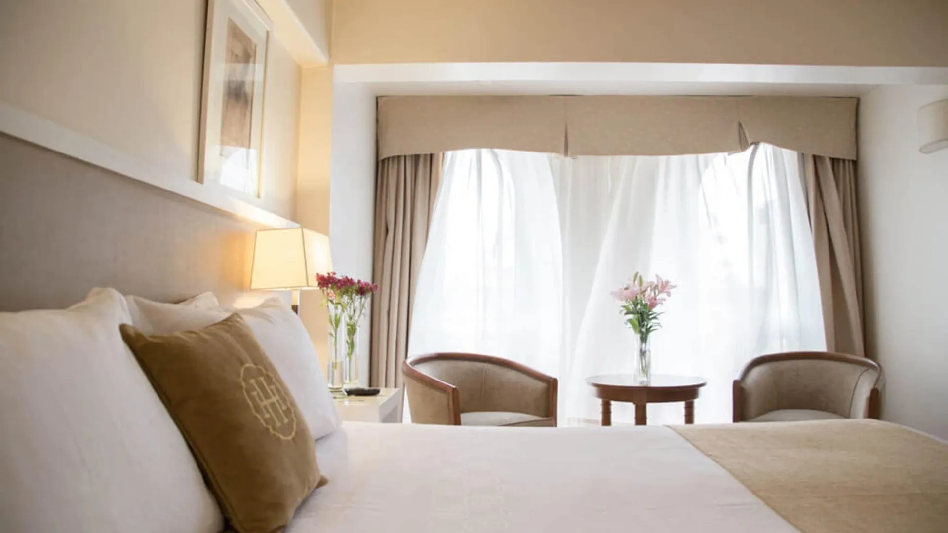Huentala Hotel Mendoza 4*,