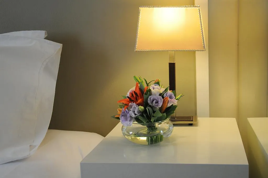 ****  Huentala Hotel Mendoza Argentína