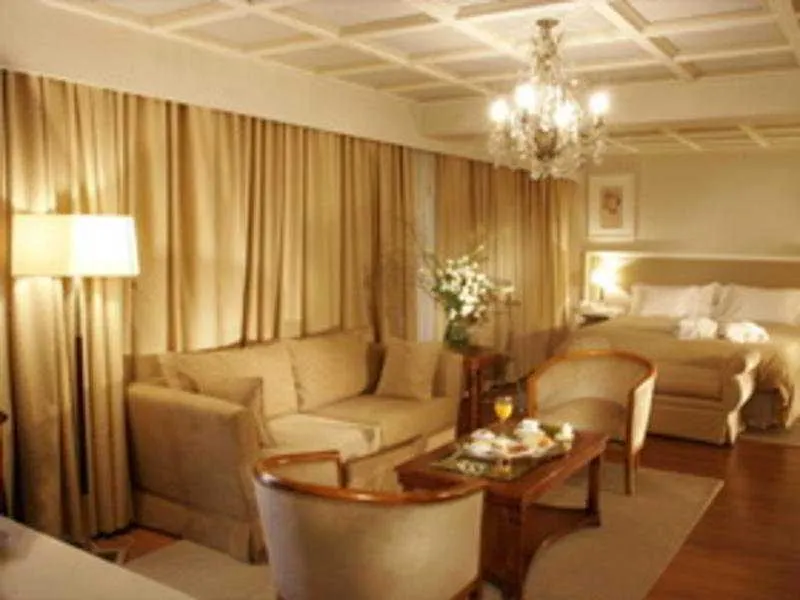 ****  Huentala Hotel Mendoza Argentína